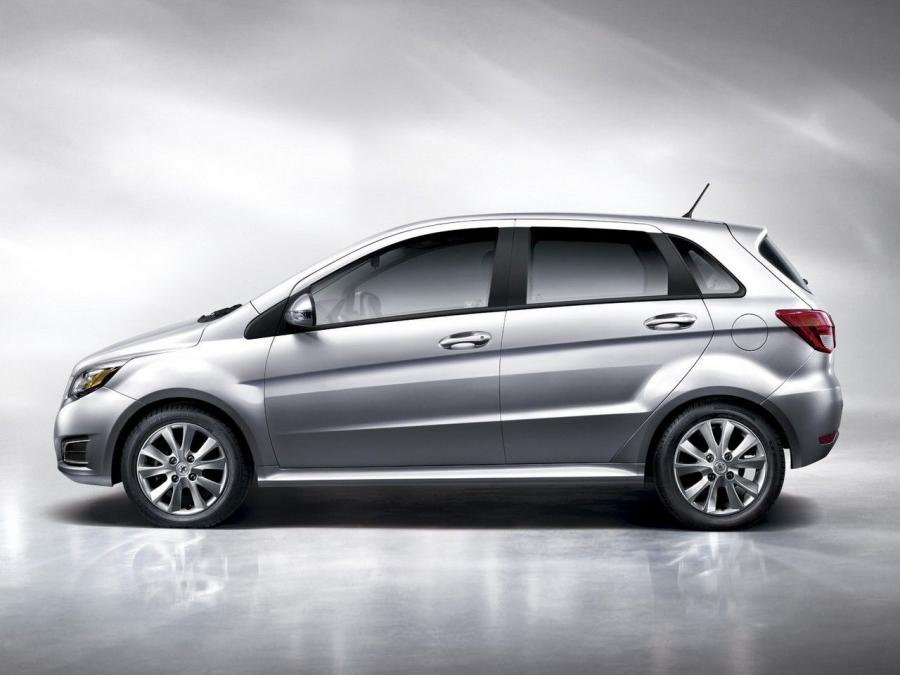  BAIC E-Series 5-Door 2012 года  (фото 8 из 9)